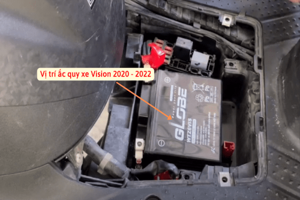 Cách Thay Ắc Quy Xe Vision Tại Nhà: Hướng Dẫn Chi Tiết, Dấu Hiệu & Lưu Ý